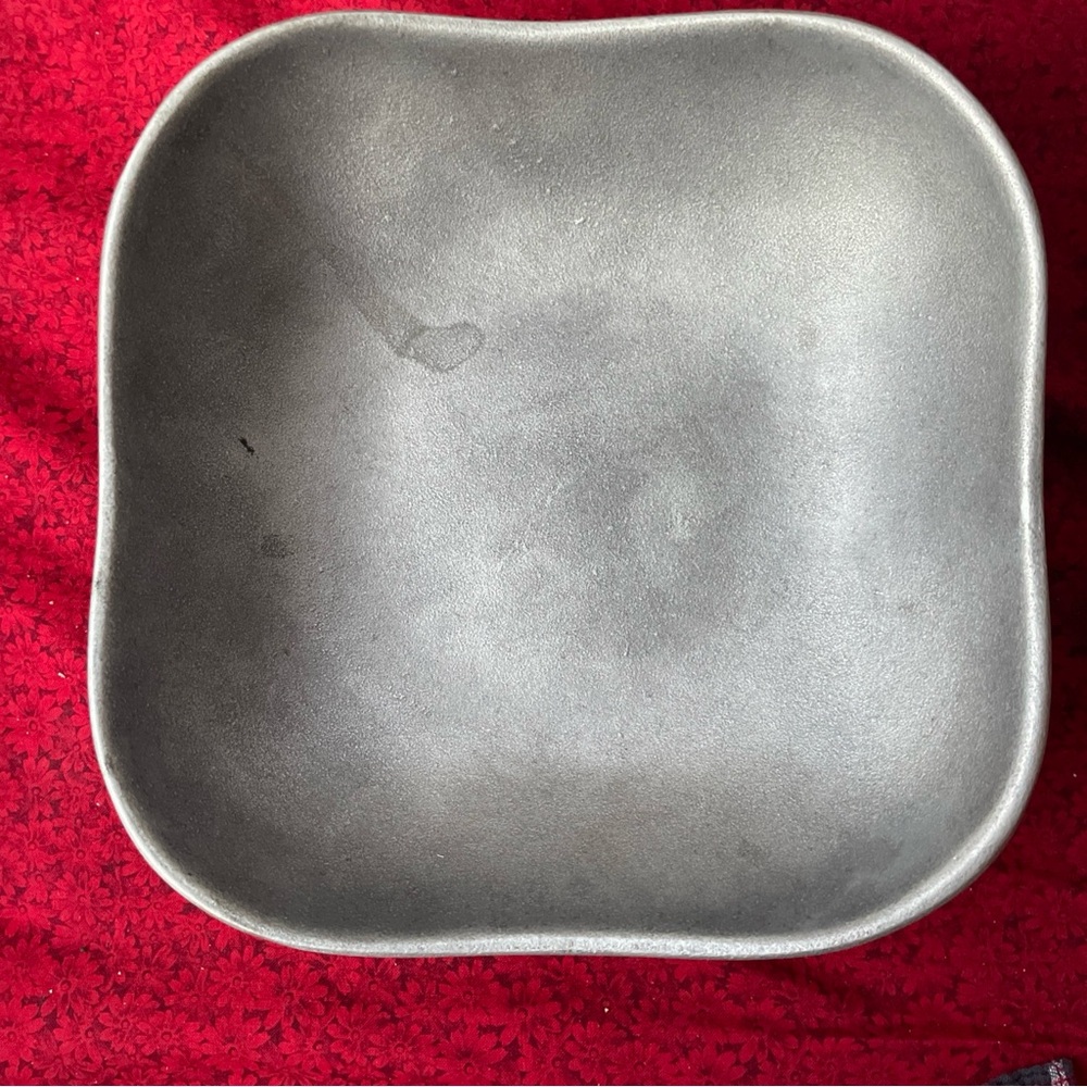 The Wilton Co. Pewter Curved Square Decorative Bowl 7.5”